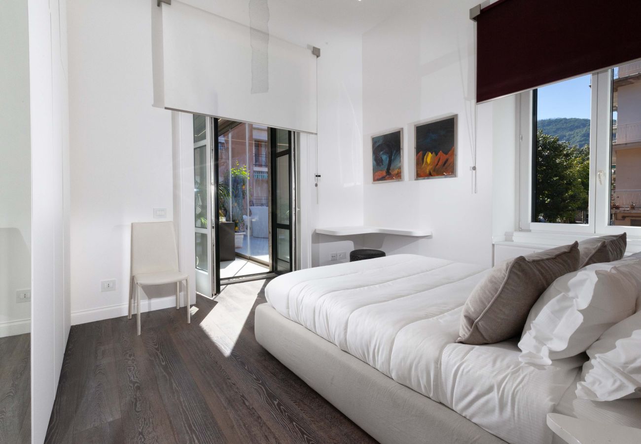 Apartment in Sorrento - AMORE RENTALS - Diamond Home De Luxe - Luxury Apartment with Terrace in Central Sorrento