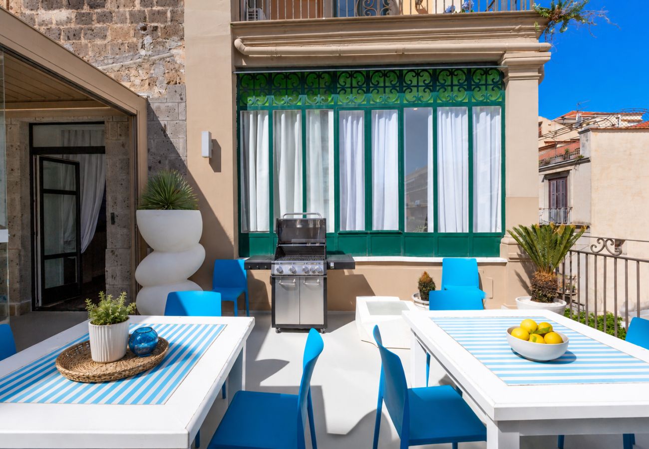 Apartment in Sorrento - AMORE RENTALS - Diamond Home De Luxe - Luxury Apartment with Terrace in Central Sorrento