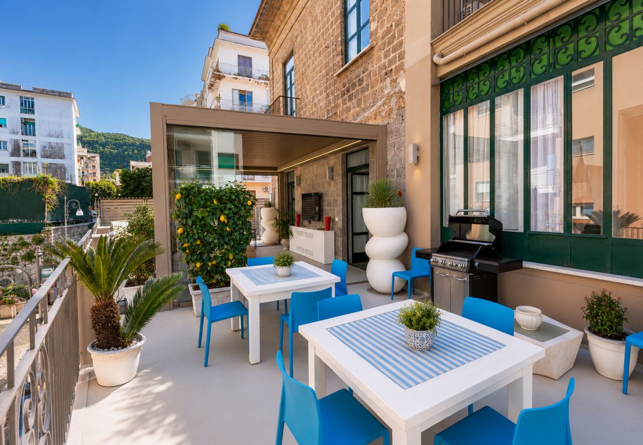 Apartment in Sorrento - AMORE RENTALS - Diamond Home De Luxe - Luxury Apartment with Terrace in Central Sorrento