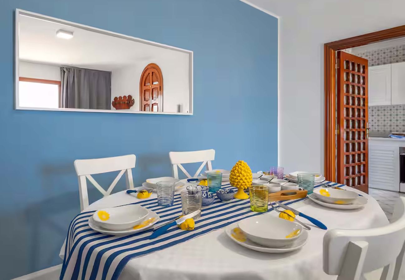House in Nerano - AMORE RENTALS - cASA gIOVANNA b - Nerano apartment with hot tub and direct sea access