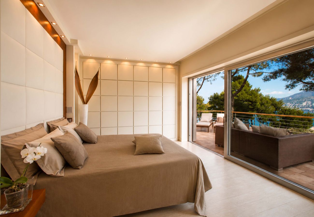 Villa in Sorrento - AMORE RENTALS - Villa Marisol with Pool and Sea View