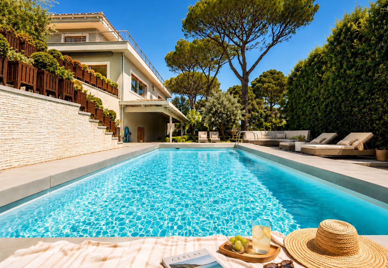 Villa in Sorrento - AMORE RENTALS - Villa Marisol with Pool and Sea View