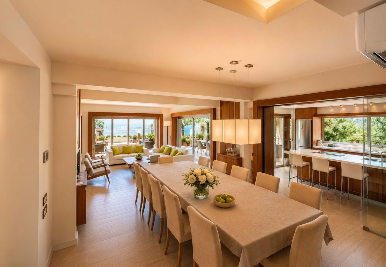 Villa in Sorrento - AMORE RENTALS - Villa Marisol with Pool and Sea View