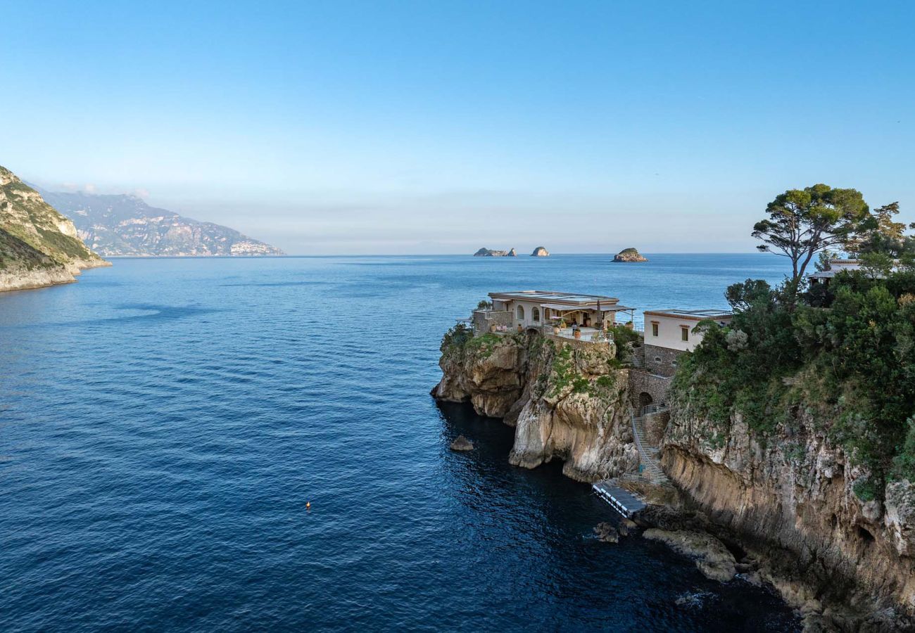 Villa in Massa Lubrense - AMORE RENTALS - THE EXCLUSIVE PRIVATE ISLAND