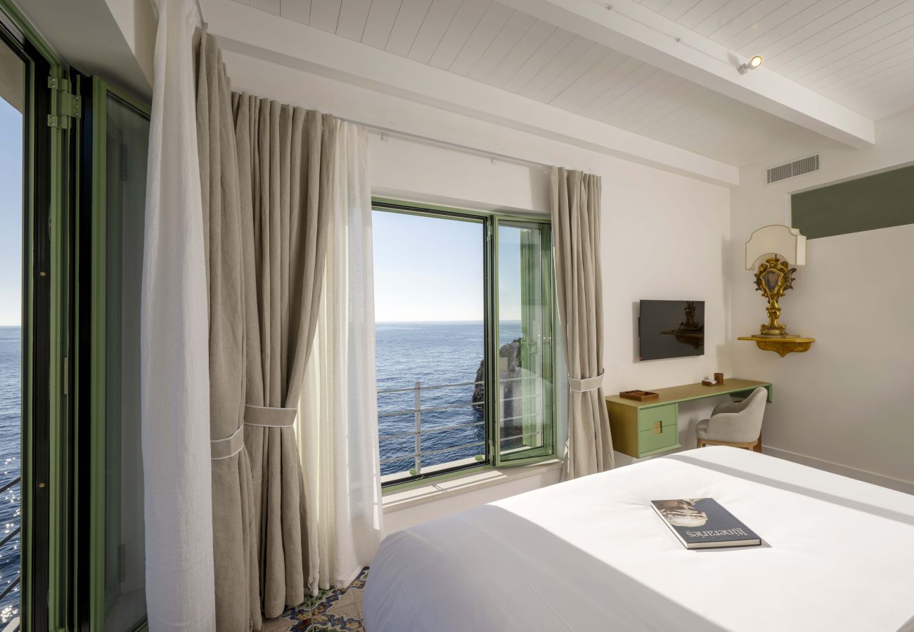 Villa in Massa Lubrense - AMORE RENTALS - THE EXCLUSIVE PRIVATE ISLAND