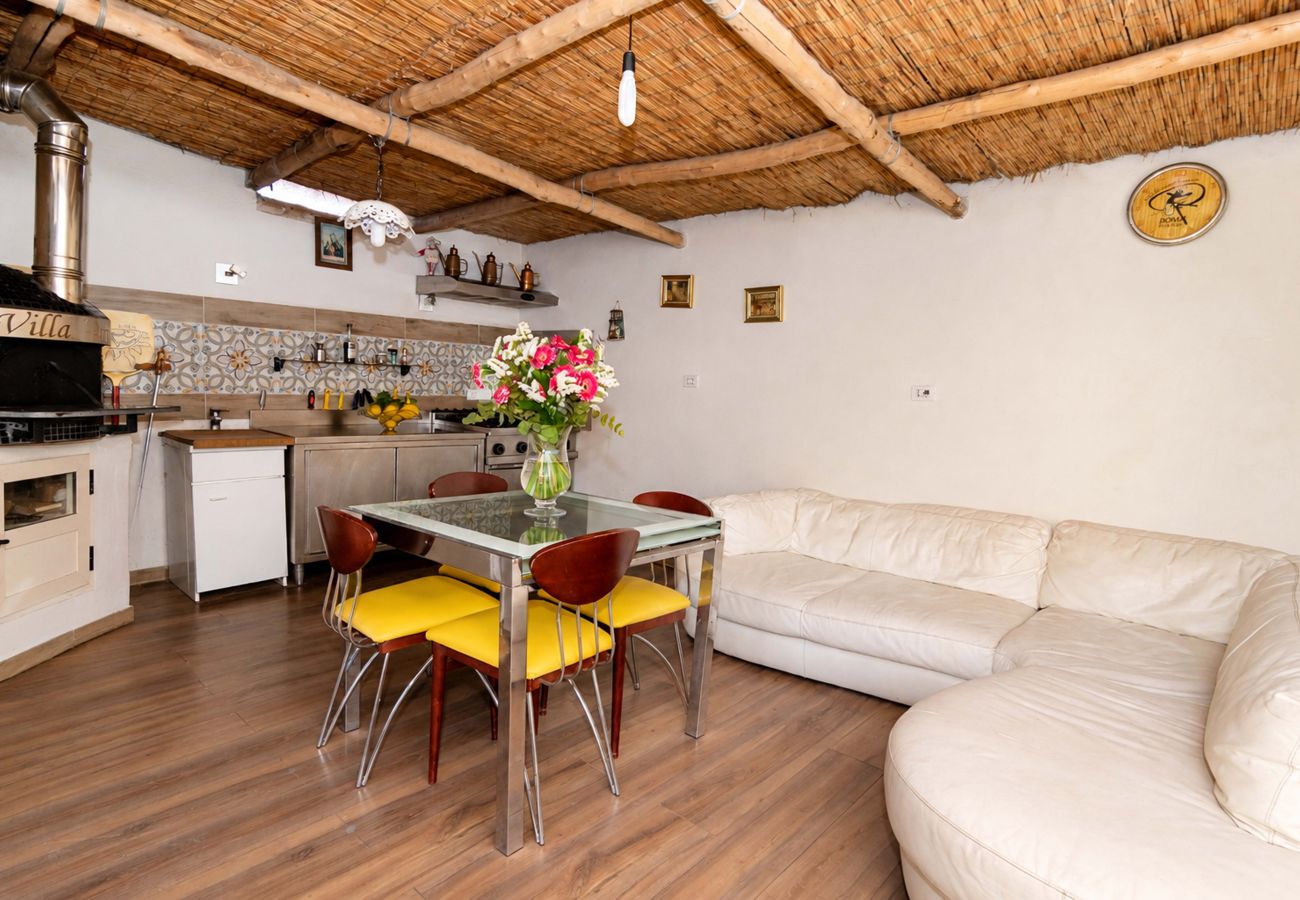 Villa in Massa Lubrense - AMORE RENTALS - Villa Caruso with Private Pool in Sant’Agata sui Due Golfi