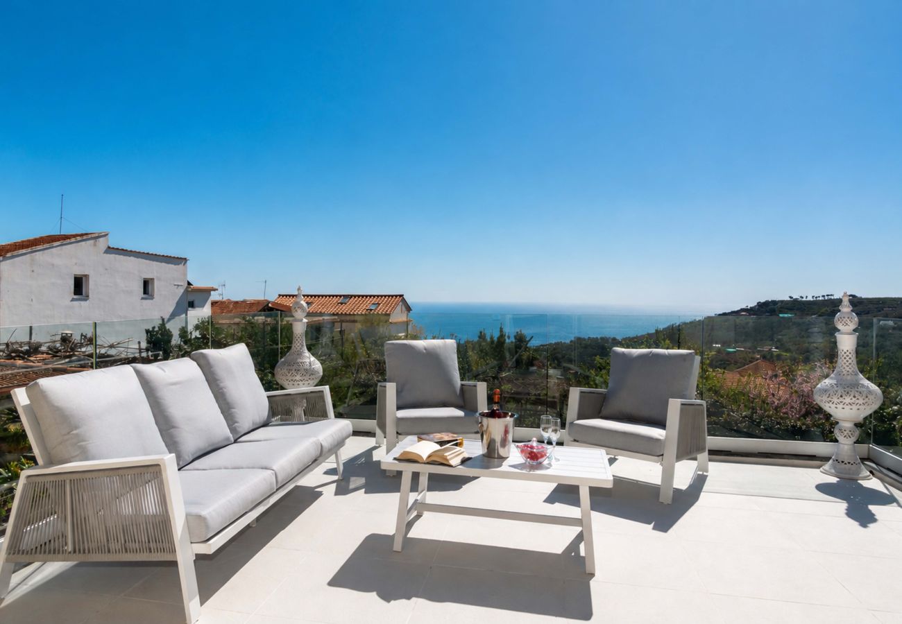 Villa in Massa Lubrense - AMORE RENTALS - Villa Caruso with Private Pool in Sant’Agata sui Due Golfi