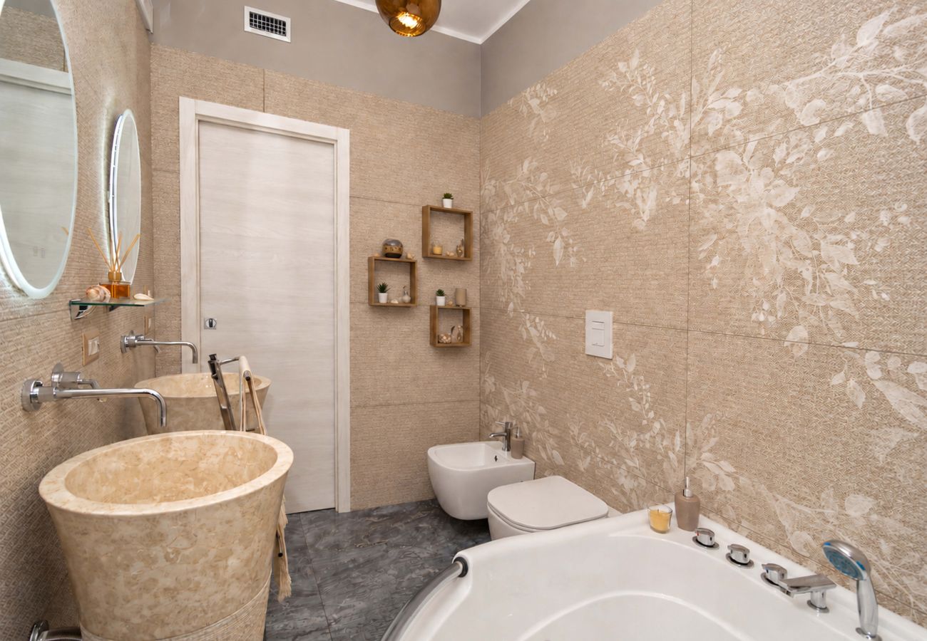 Villa in Massa Lubrense - AMORE RENTALS - Villa Caruso with Private Pool in Sant’Agata sui Due Golfi