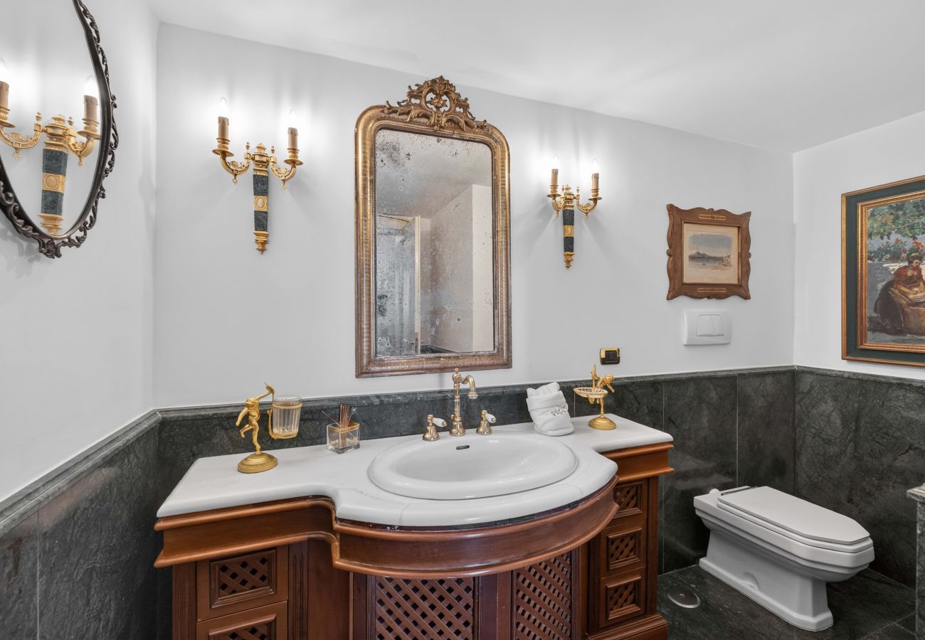 Villa in Castellammare di Stabia - AMORE RENTALS - Villa Imma with Swimming Pool and Sea View