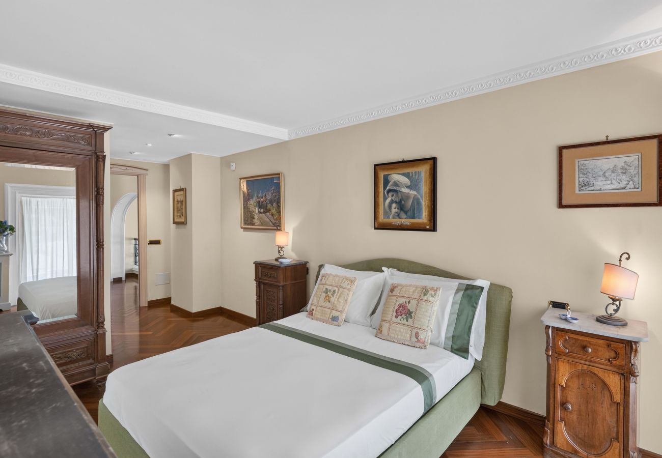 Villa in Castellammare di Stabia - AMORE RENTALS - Villa Imma with Swimming Pool and Sea View