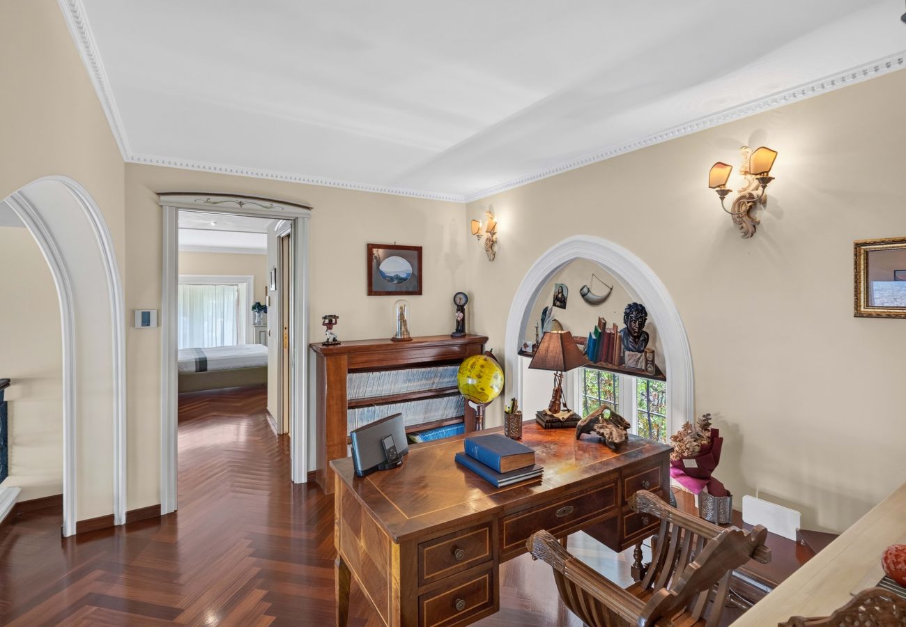 Villa in Castellammare di Stabia - AMORE RENTALS - Villa Imma with Swimming Pool and Sea View