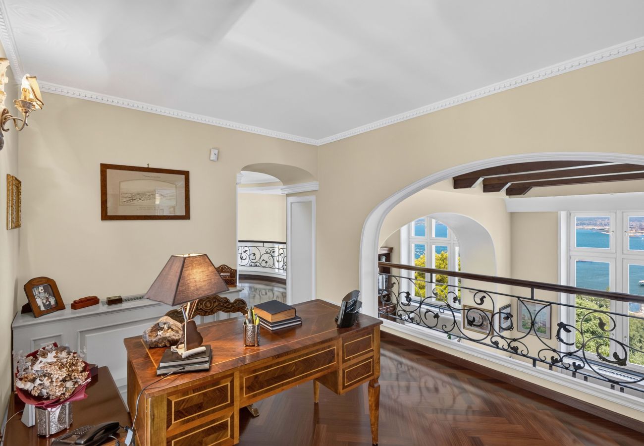 Villa in Castellammare di Stabia - AMORE RENTALS - Villa Imma with Swimming Pool and Sea View