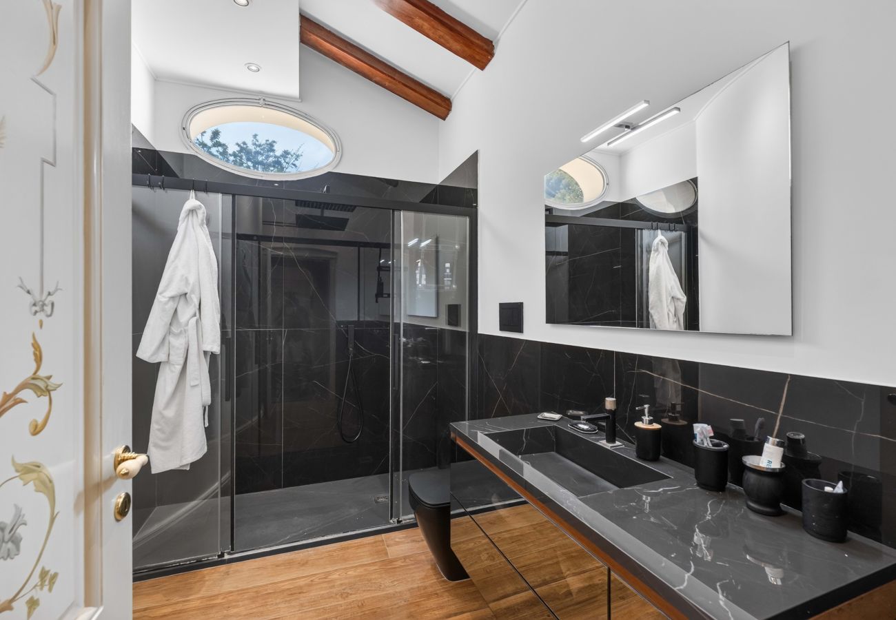 Villa in Castellammare di Stabia - AMORE RENTALS - Villa Imma with Swimming Pool and Sea View