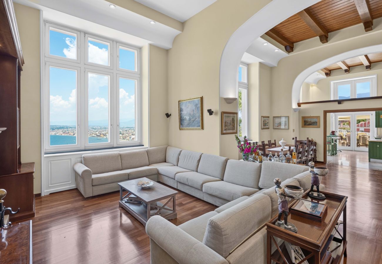Villa in Castellammare di Stabia - AMORE RENTALS - Villa Imma with Swimming Pool and Sea View