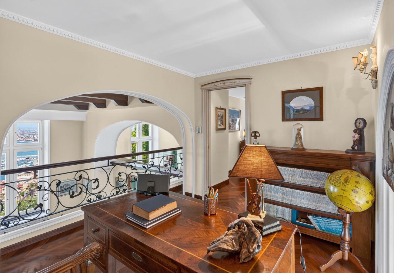 Villa in Castellammare di Stabia - AMORE RENTALS - Villa Imma with Swimming Pool and Sea View