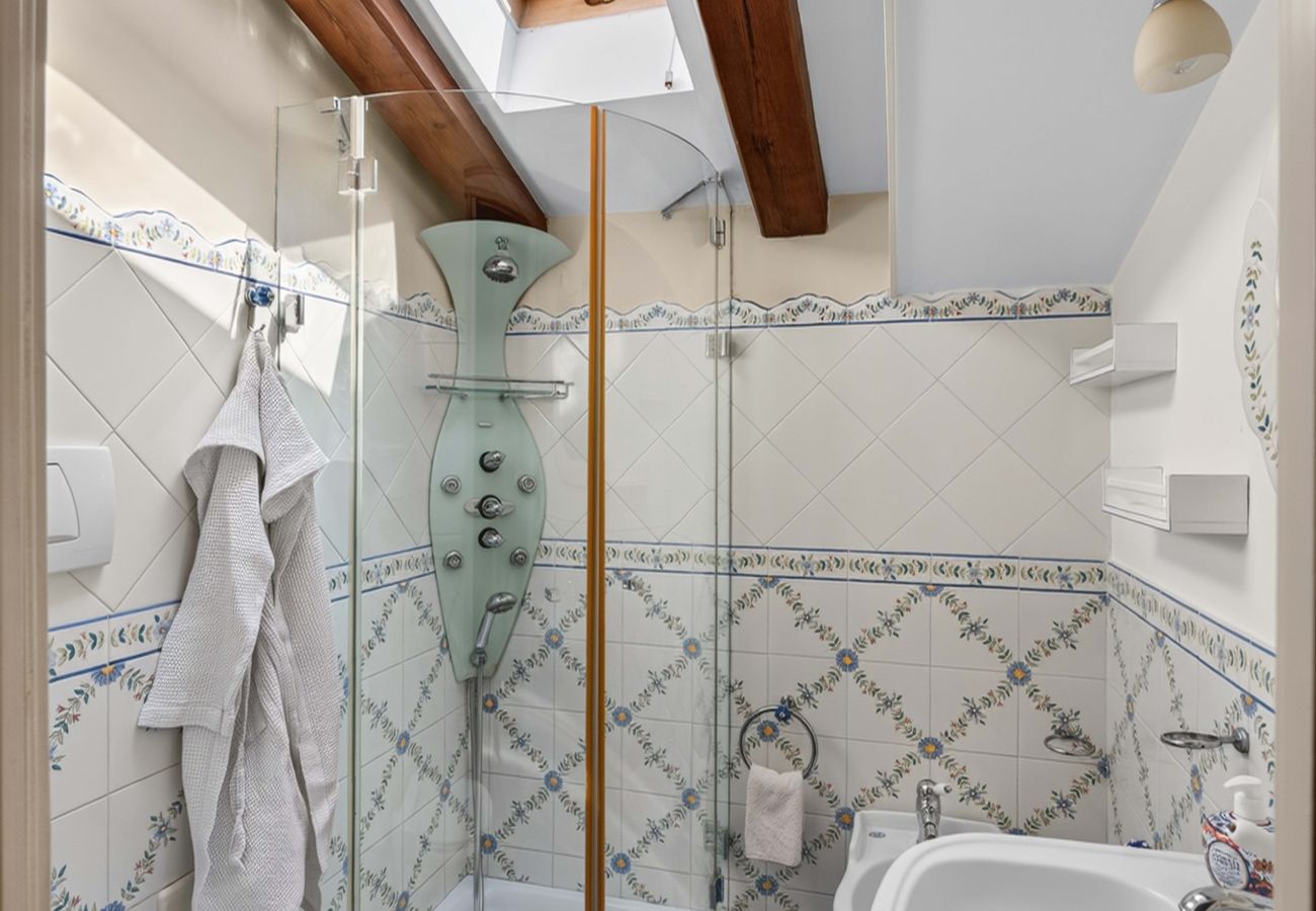 Villa in Castellammare di Stabia - AMORE RENTALS - Villa Imma with Swimming Pool and Sea View