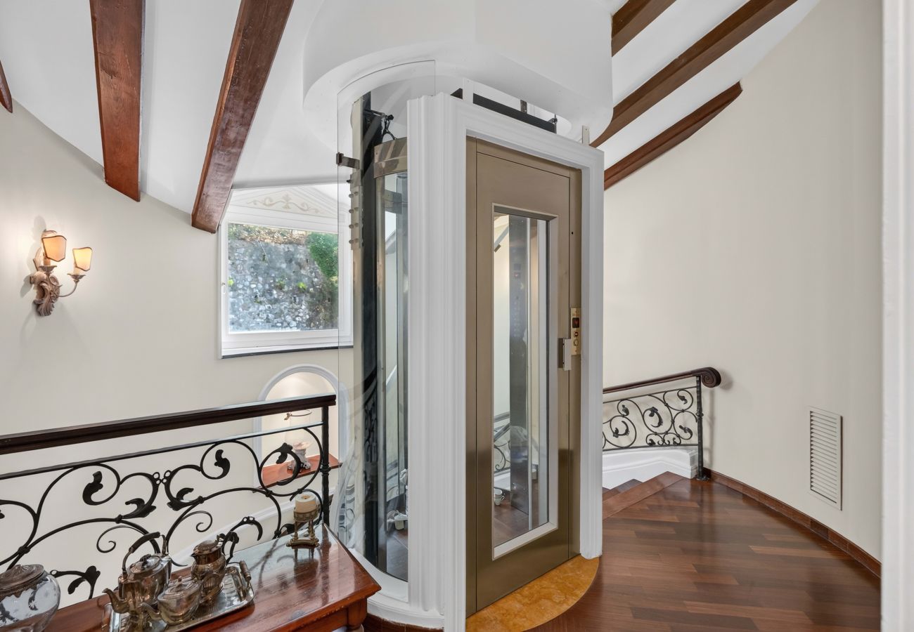 Villa in Castellammare di Stabia - AMORE RENTALS - Villa Imma with Swimming Pool and Sea View